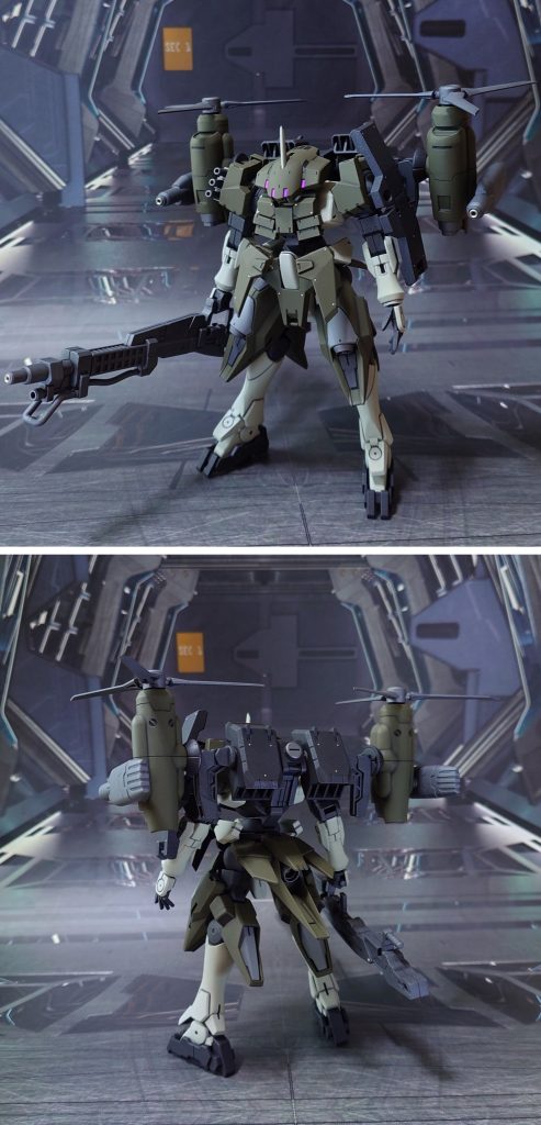 ストライカージンクス、フル装備の前後ろ。工作は、ゲート痕処理、エッジ尖らせ、パーティングライン・段ズレ・ヒケの対処、面出し、一部パーツの肉抜き穴埋め、合わせ目消し、市販パーツ貼り付け・埋め込みによるディティールアップを実施。大気圏内用飛行装備として、HGBCティルトローターパックのパーツを幾つか用意しました。