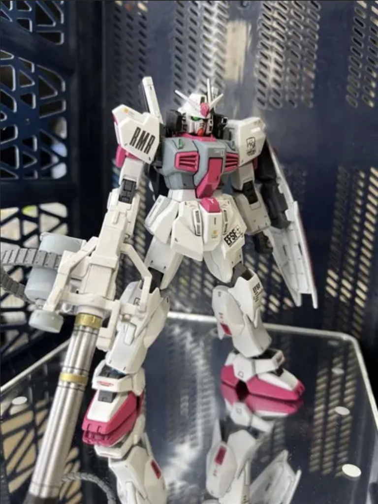 ガンダム５号機のガトリングを持たせてみました✨