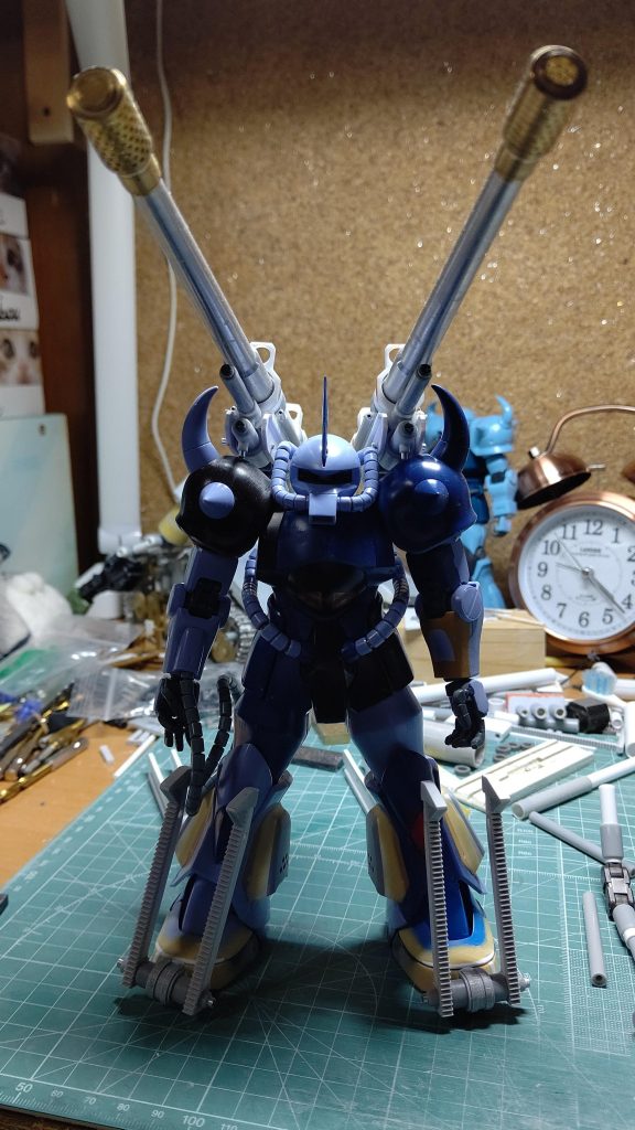 塗装前です。足は少しいじっていましたね。腕と腰辺りに何か付けたかったです。また次の何かにつなげて、また違った感じの物を作れればよいですね。