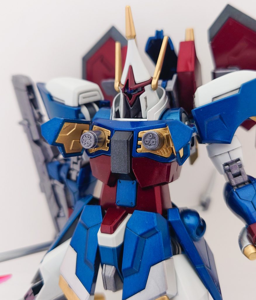 武装その２　トリデンティ 3銃身回転ビーム機銃ギャンシュトロームの標準装備である胸部に格納されている3砲身の小型ビーム砲。