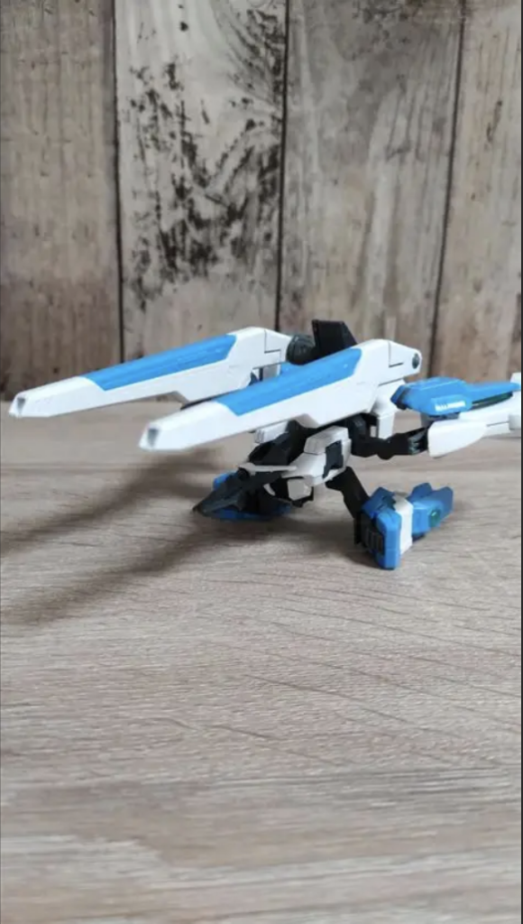 コアガンダムヘリオスアーマー–3枚目/制作者：鉄血