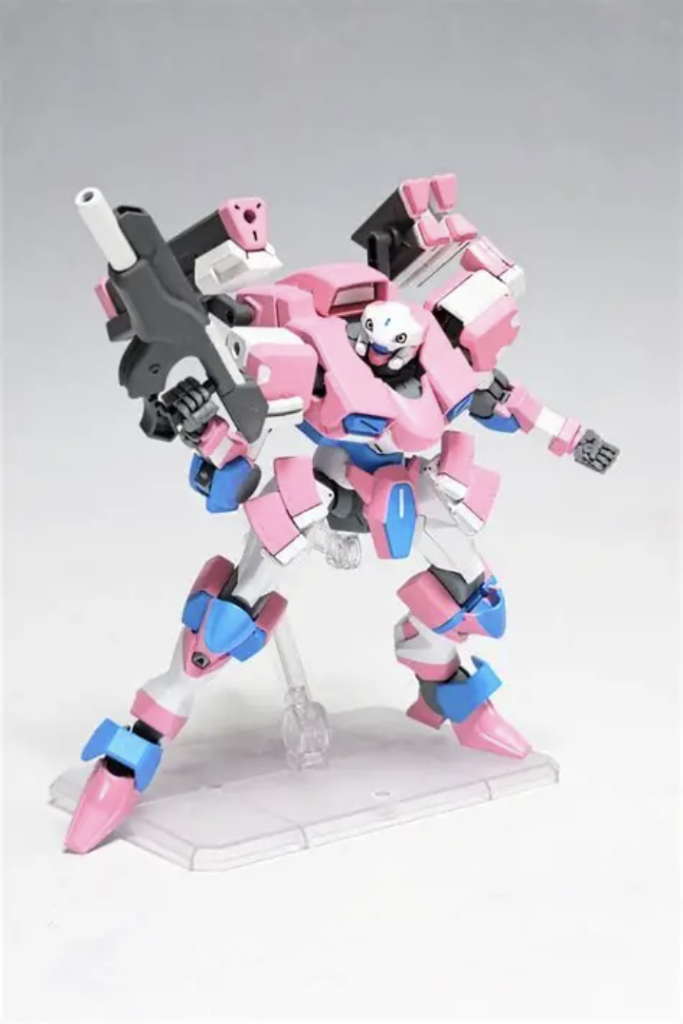 カラーリング的にチュチュ先輩機でも良いかなと思いましたが、今回はホビーハイザックポストの機体にしました😋