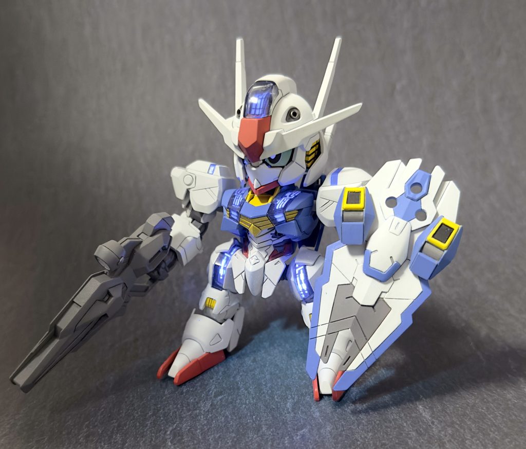 パーメット個所はブラックライトで反応 青く光るようにしています。