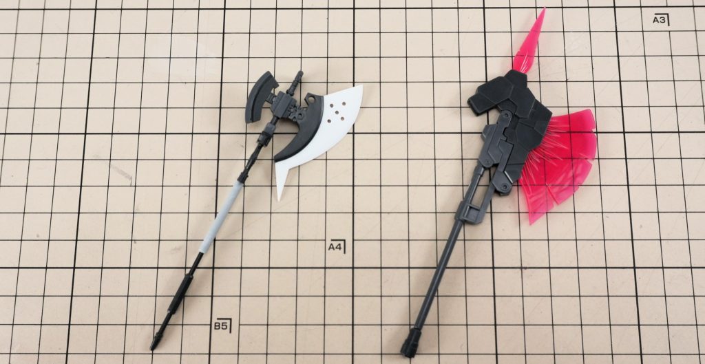 武器はガンダムベース限定のシステムウェポンを２種使用ヒートアクスを大きくする為に刃の部分をプラ板から切り出しています