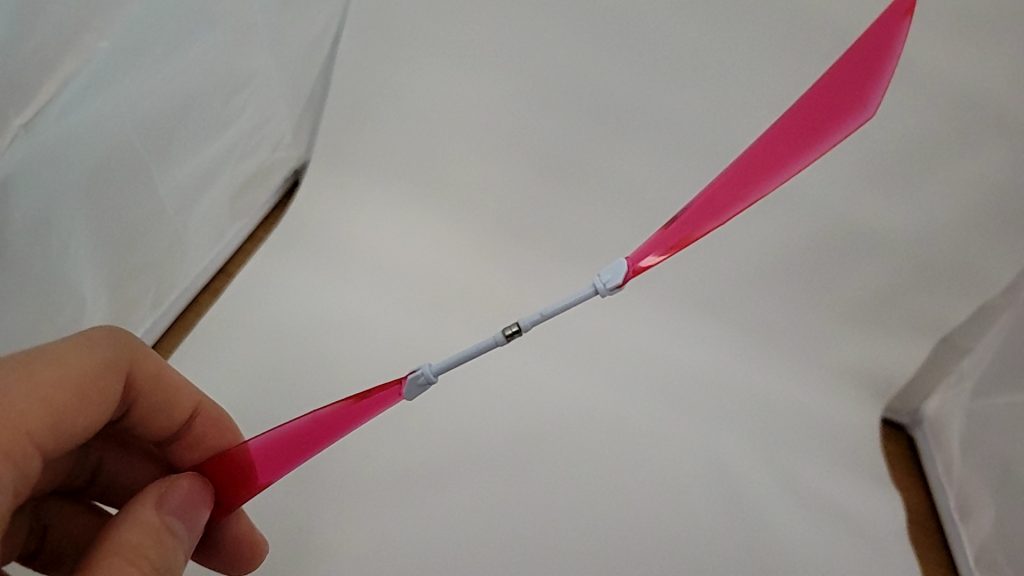 ナギナタはネオジム磁石で二つに分けれるように