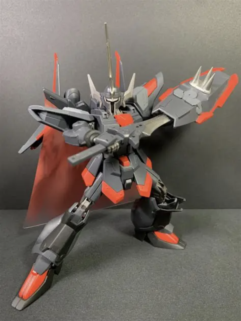 大型な武装ながら近接・射撃両方の戦闘に即座に対応可能。牽制用ビームバルカンも二問備えてます。