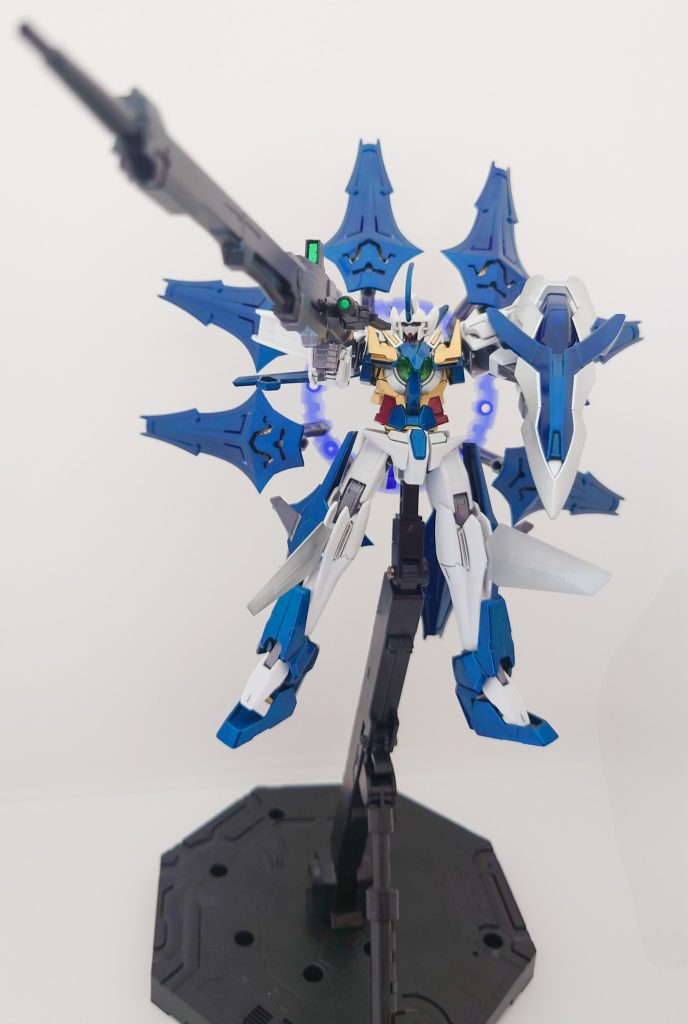 武器その１：メガビームライフルガンダムアンドラスの主兵装の一つ。鉄血の世界ではビーム兵器は名のラミネートアーマーの登場により無力化され廃れてしまっていますが、厄祭戦時からの武器という設定で持たせてみました。