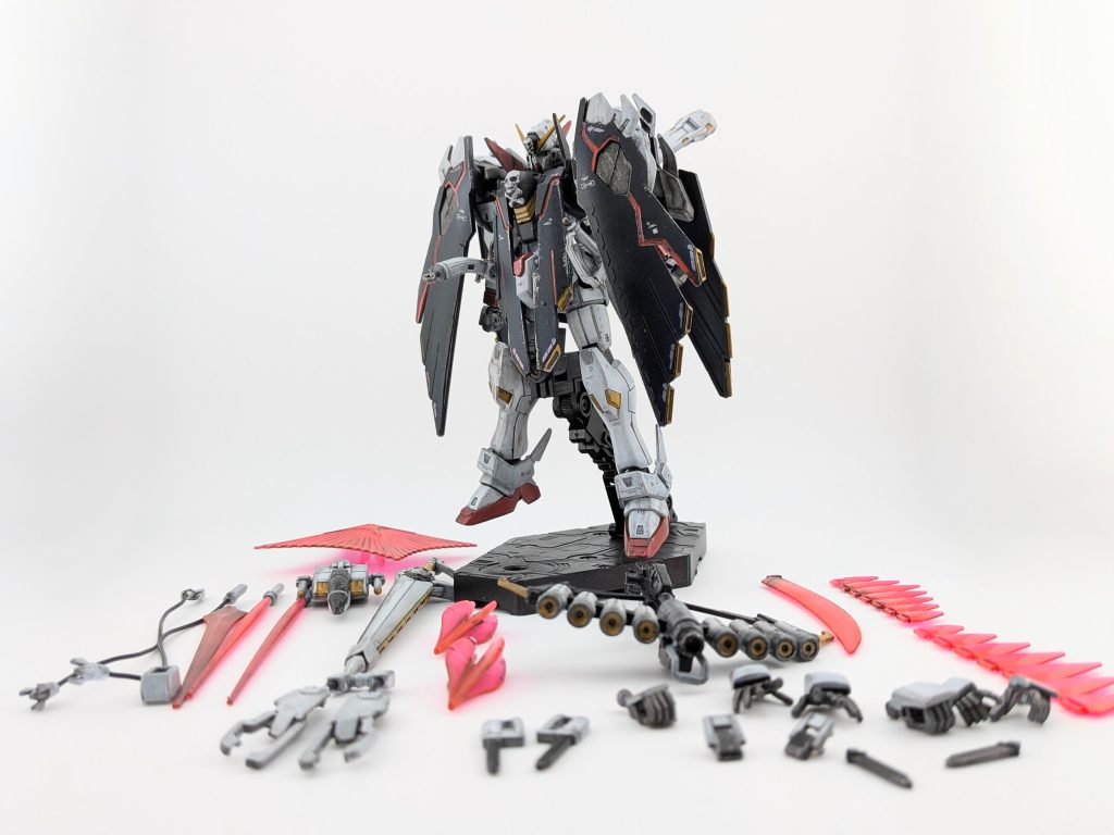 すべての写真を撮りきれなかったのですが、武器山盛りでとても作り甲斐のあるキットでした。お付き合いありがとうございました