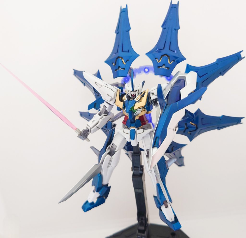 武器その２：ビームサーベル普段はシールドに格納しているビームサーベル。こちらも厄祭戦時からの武器という設定で持たせてみました。