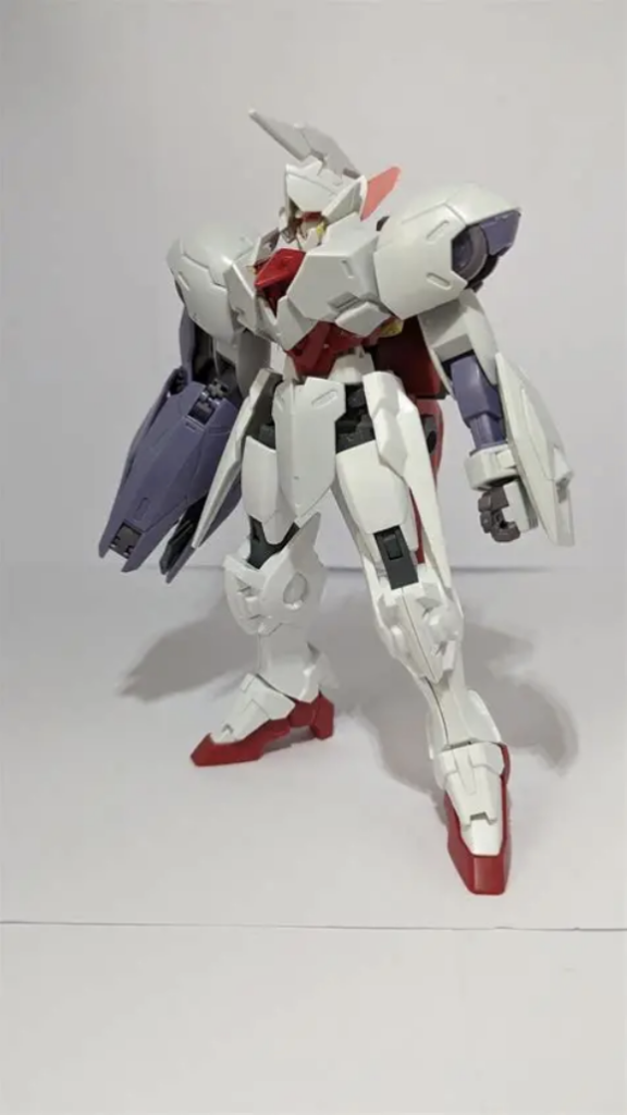 レッグバインダーはミカエリスの腰から下をまるまる使ってるので取り外せます