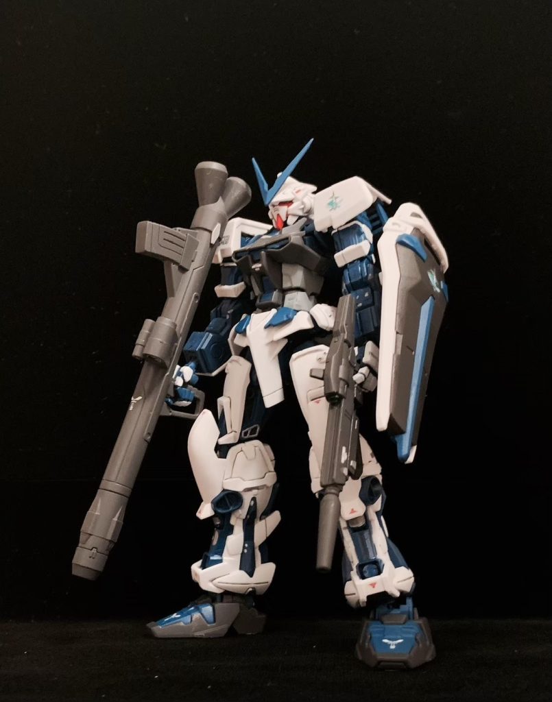 元のレッドフレームの出来がよいのでキット自体の改造は特にしていません。