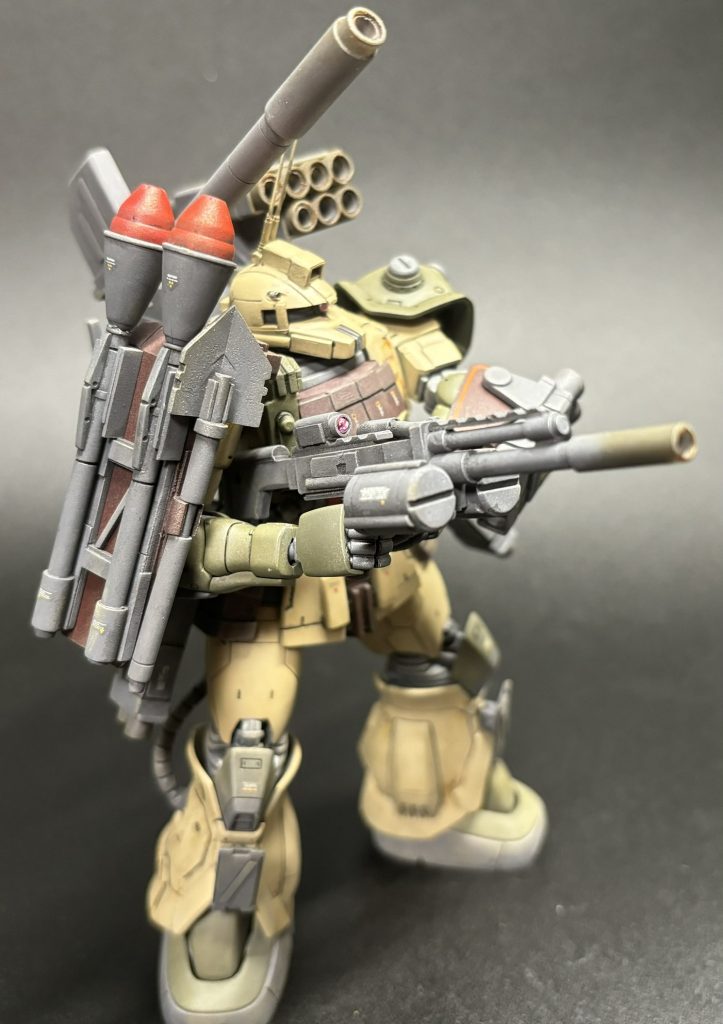 シュツルムファウストとスコップの懸架されたシールドが特徴