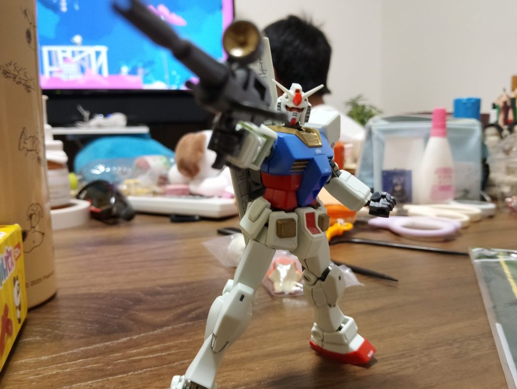 HGということでなかなかスタイリッシュな仕上がりになってます。ファーストガンダムの中ではかなりの良キットですね。