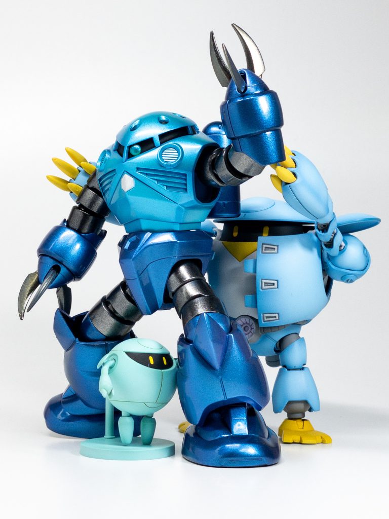 前オーナーが相当、ブンドドってたのか軟体動物並に間接がゆるゆるで立ち姿勢をキープできない…