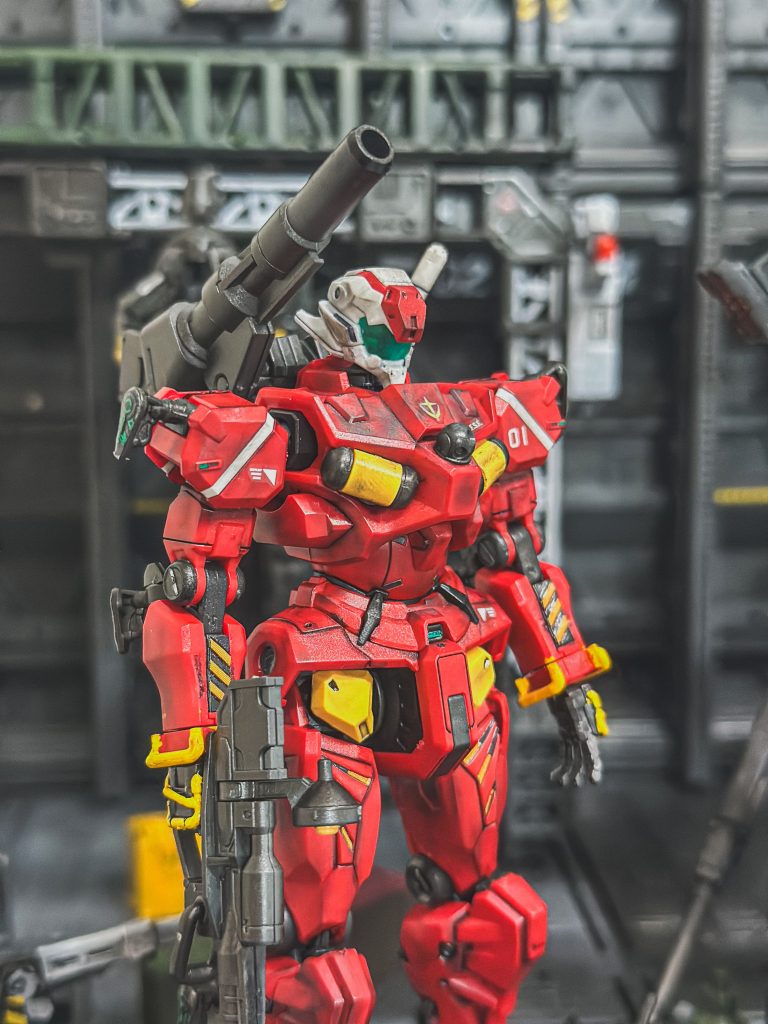 格納された無人の 軽キャノン RGM-79–2枚目/制作者：JohnDoe21