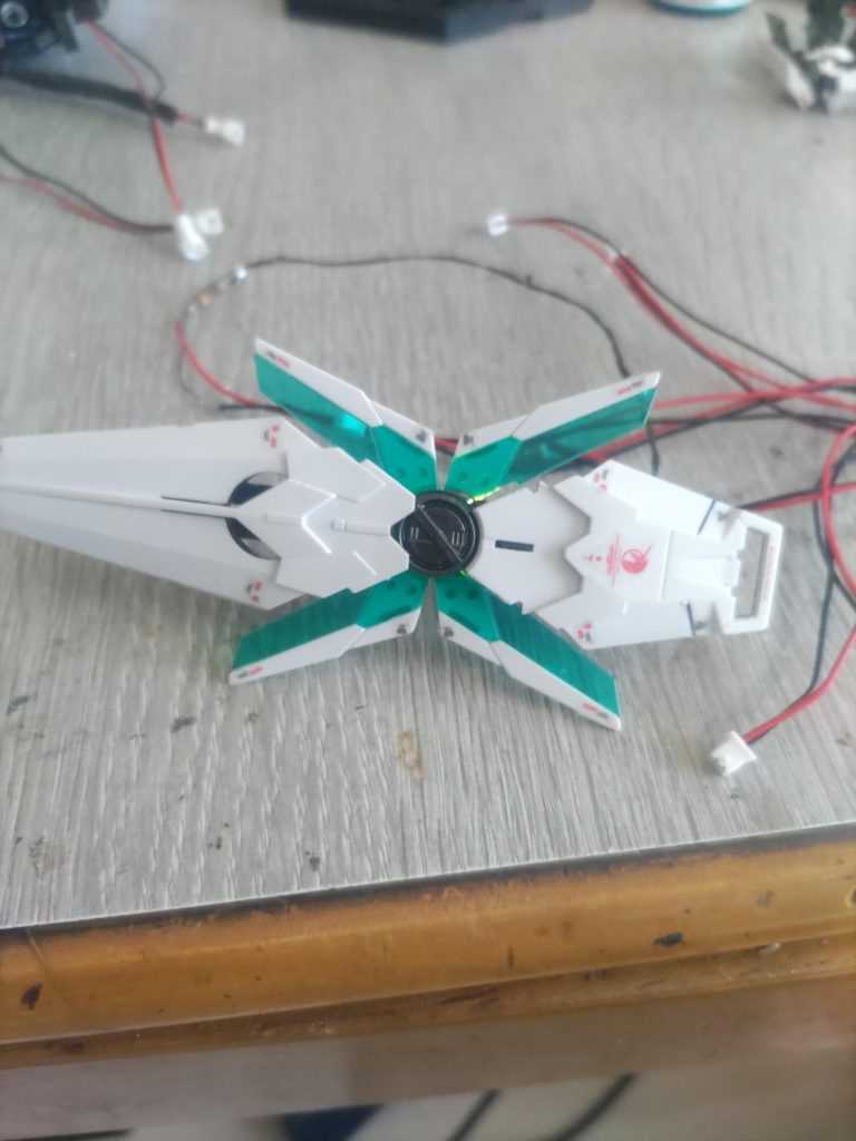 シールド　イマイチ光らないかな〜💦😅