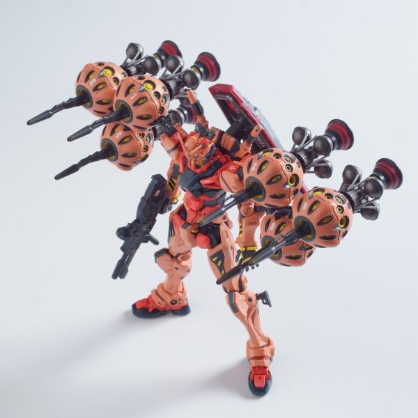 赤いガンダム ビットフル装備