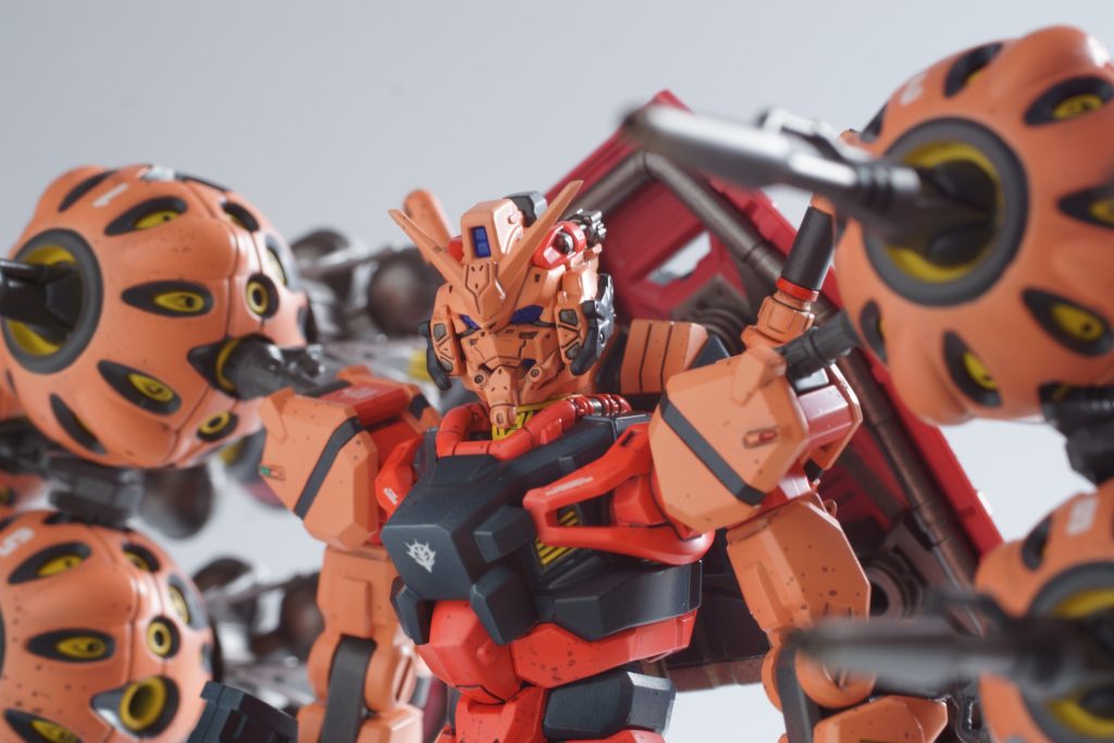 結構筆塗も多かった赤いガンダム。ランドセルはコアファイターなんだろうなぁって思っていたらやっぱりそうでしたね（笑使用しているデカールはガンダムデカールの汎用や、ハイキュー、ベルテクス、30mmから拝借しています。