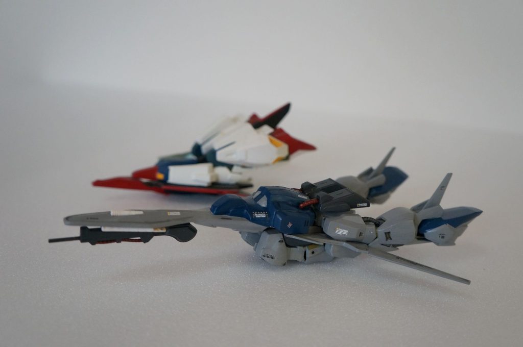 横から並べて。