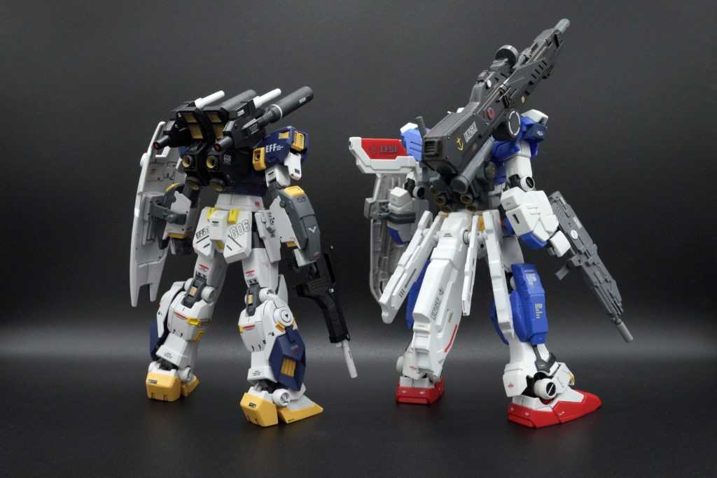 こちらも色分けが甘い部分が多いキットで、FAガンダム7号機は肉抜きも多いので、地味な工作は多かった。