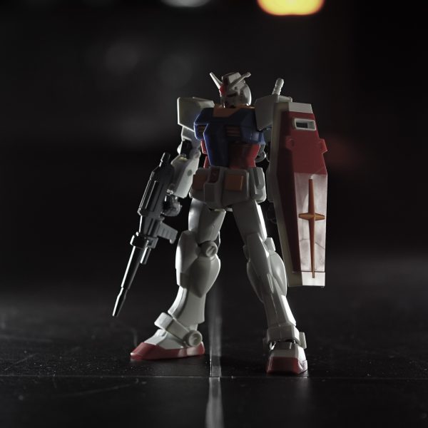 初めて買ったエントリーグレード。パチパチっと組んで無改造でラストシューティングのポースちゃんととれるの素晴らしいね。（2枚目）