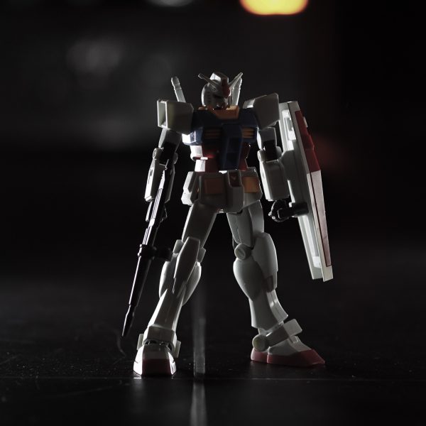 初めて買ったエントリーグレード。パチパチっと組んで無改造でラストシューティングのポースちゃんととれるの素晴らしいね。（3枚目）