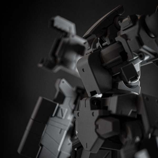 たまたま見つけたティエレン地上型というモビルスーツ。ガンダムOOアニメを見てないので全然情報が無いけど、なかなかかっこいいしデザインも型番も色を見てもいわゆる量産型ザクポジションぽい。特に思い入れが無いので好き勝手に改造中。 （2枚目）
