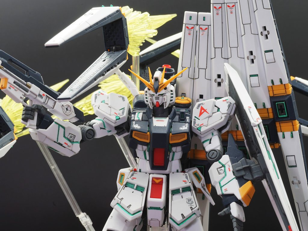 RG　νガンダム部分塗装サイコフレーム増量仕上げ