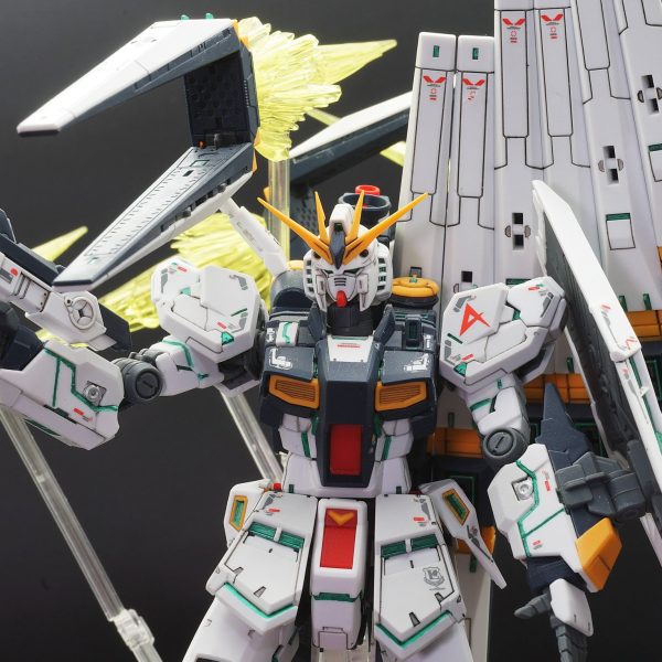 RG　νガンダム部分塗装サイコフレーム増量仕上げ