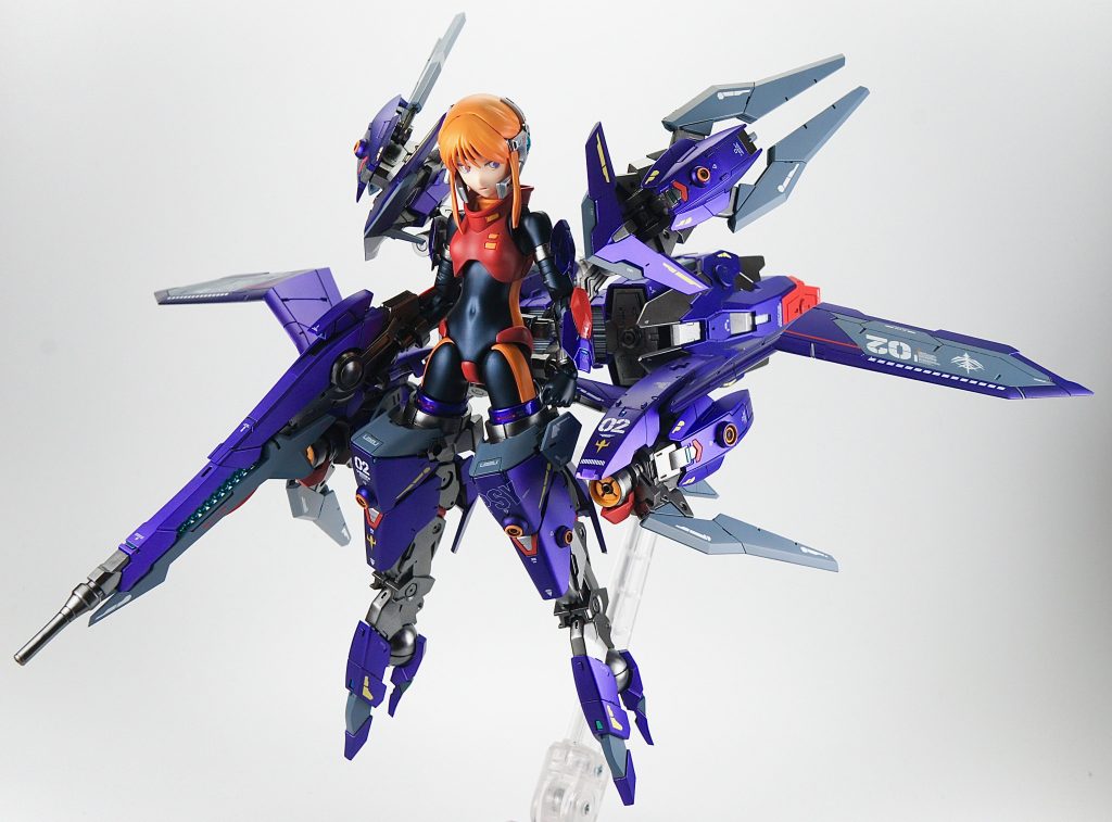 全身はこんな感じです。ウィングはモビルフォートレス時のシールドっぽいような気もします。^^;キメラ●ァリンもそうですけど、こういうキメラっぽいフォルムいいですよね…。