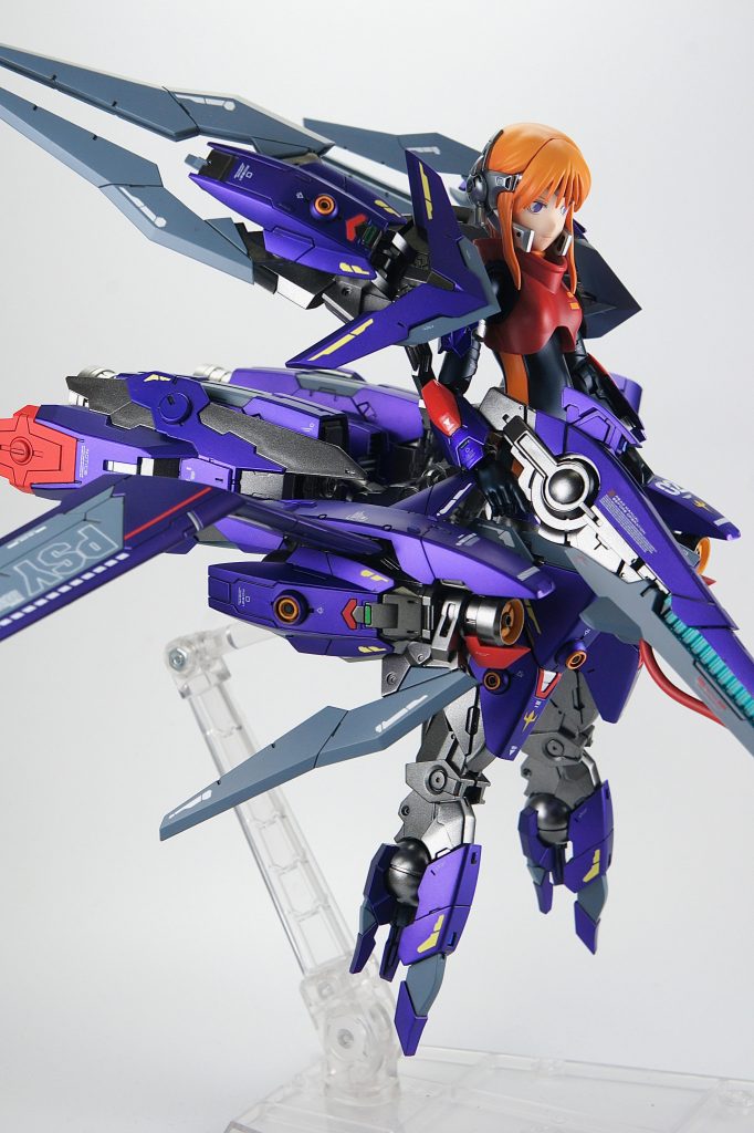 横から見た時のフォルムもかなり好きです。