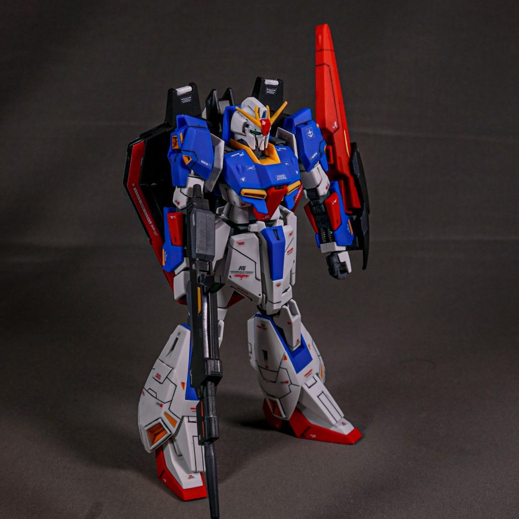 MSZ-006 Zガンダム–2枚目/制作者：しるばにあ