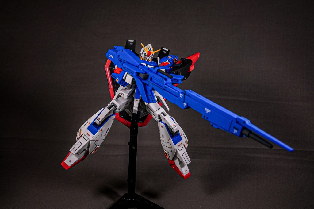 MSZ-006 Zガンダム–8枚目/制作者：しるばにあ