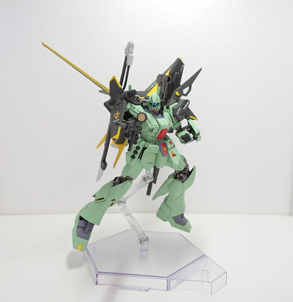 ハイパー・ビーム・ライフルガンダム4号機や5号機、ペイルライダー系統が装備するものと同じ見た目のビームライフル、威力が高い。