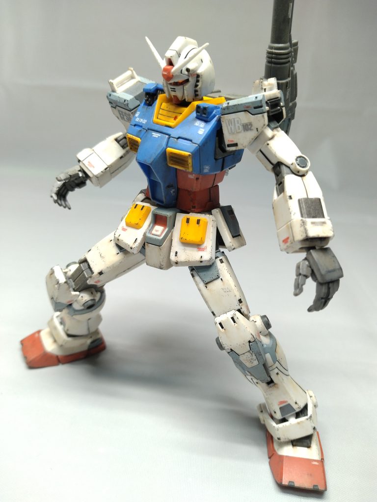 前期型・中期型、混ざってます、(^^;)成形色に部分塗装と汚し塗装で仕上げました。