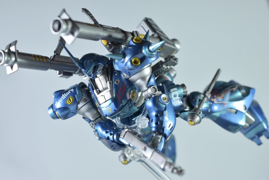 街中を低空飛行のシーンイメージ