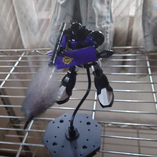 旧ザク　バズーカ発射