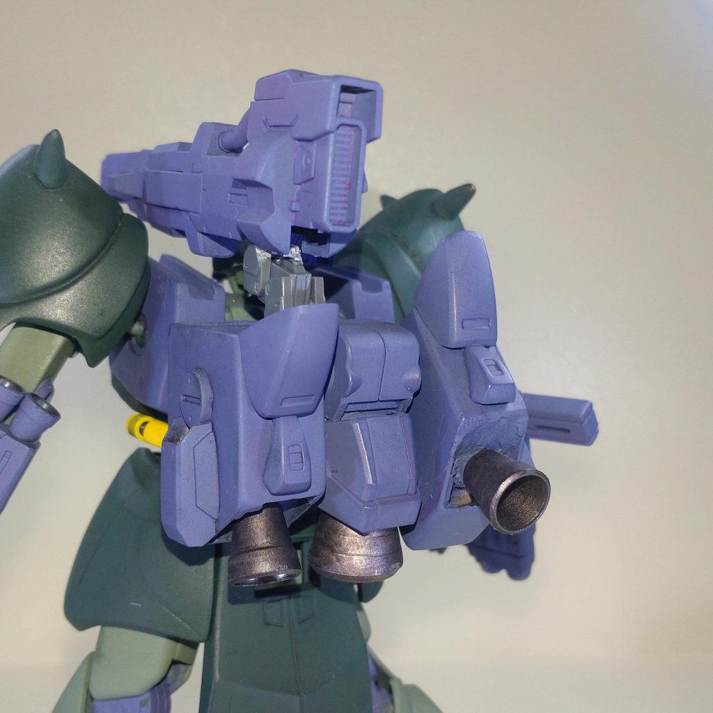 バックパック。ジャンク品よりオルフェンズオプションセットのキマリスブースターの本体をベースにプラ材及びジャンク品で製作しました。作りは荒いですけど、それなりに出来たかなと思います。