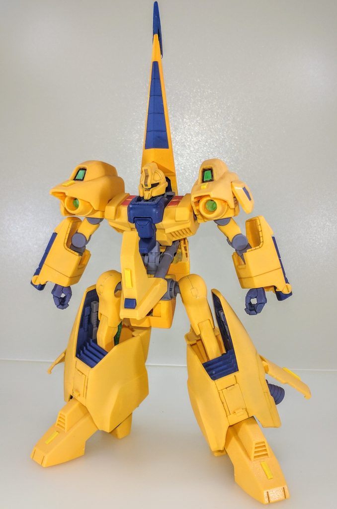 全身。このキット、覚えている限りでは2010年頃に購入したと思うのですがパチ組したままずっと箱に眠っている状態でした。そして、久々に箱から開けてみたらいくつかパーツが欠損していました。