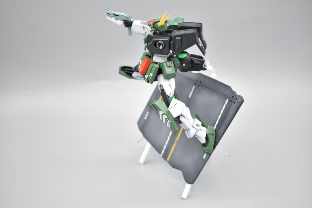 My first time making a base. It’s crude but I’m learning. 