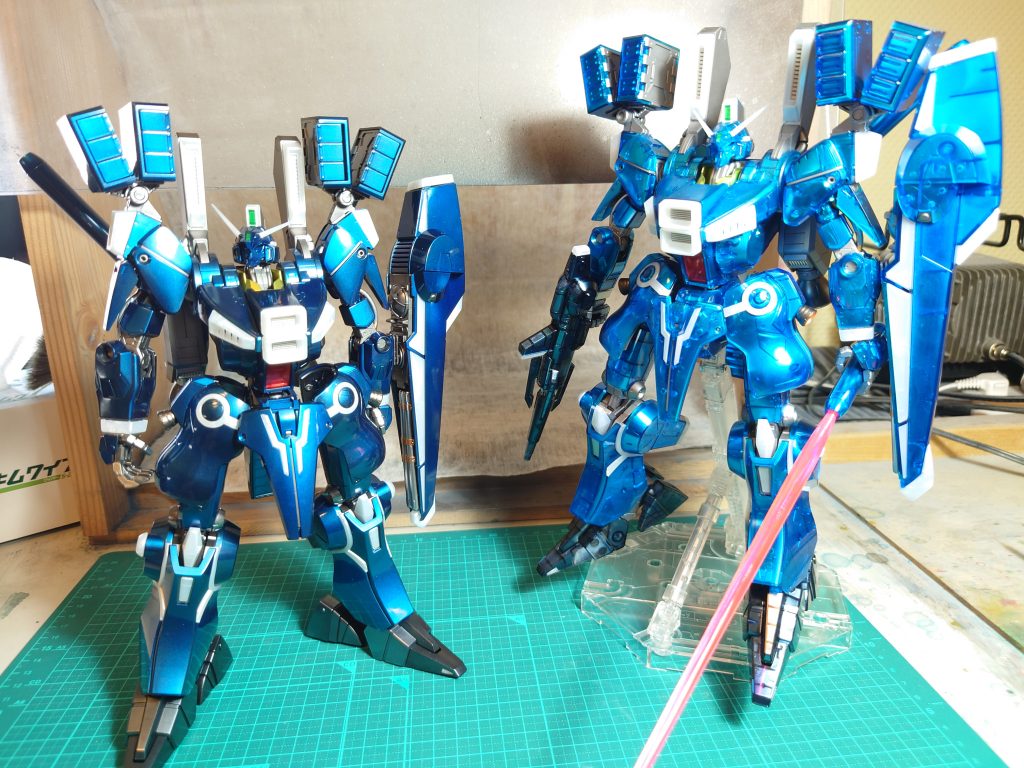 メカニカルコアメッキ風塗装とキャンディー塗装のツーショット