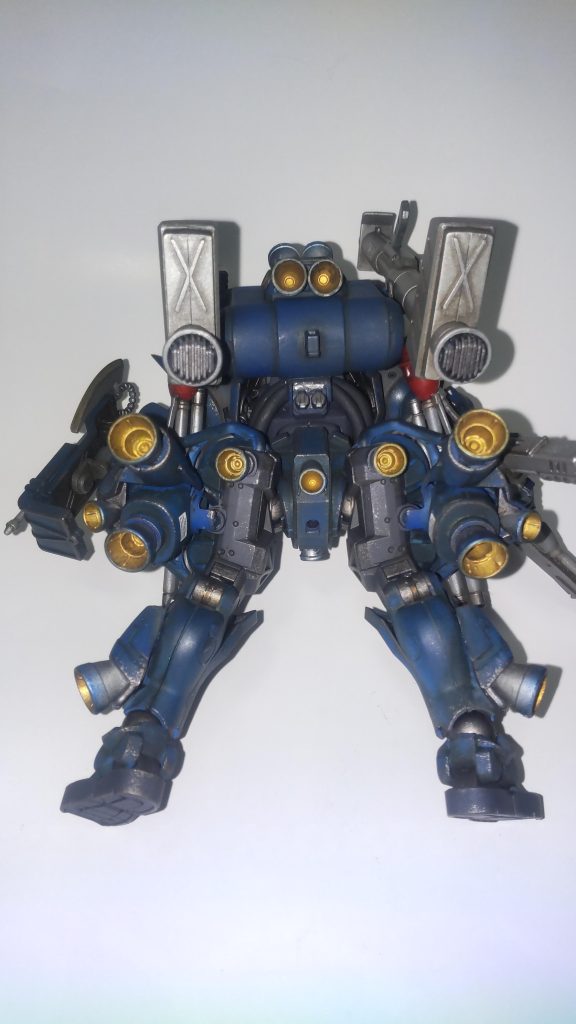 バーニアは豪華に16発！やったね！！ニュータイプのオールレンジ攻撃は大量のバーニアと“ジオンの精神”で封じ込めるスタイル。