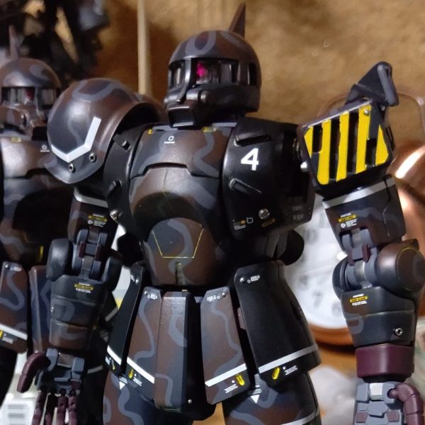 МS−05B ZAKUⅠ “GEMINI” 4 “RAINMAKER”隊　装填手