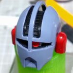 ジオングの頭部なのですが当初可動を入れて上方向にも対応してましたが頭の内部のスカ[…]