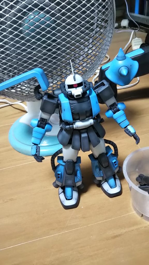 つや消しクリア吹いたところ💦墨入れマーカー(グレー)とかで墨入れ