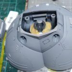 ジオングの続きです。少しずつディティール追加をやってましたが、ここにきて急に腰の[…]