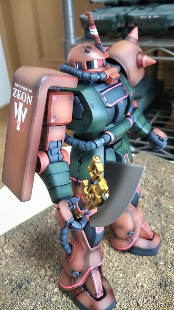 シールドとか💦頭部バルカン?とか