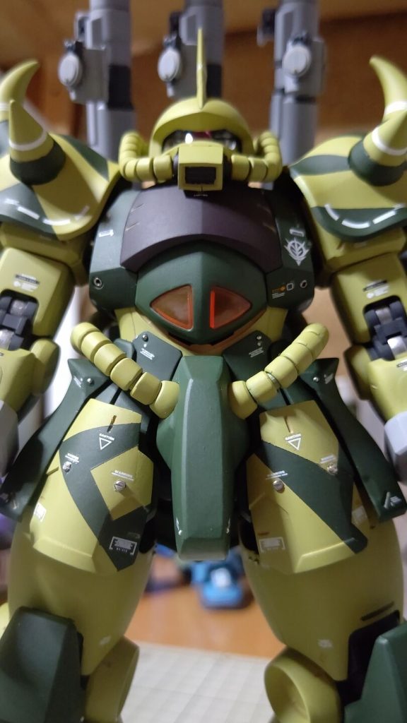 МS-07B　CUSTOM　BUILD　HYBRID　LEGS　from　Dom