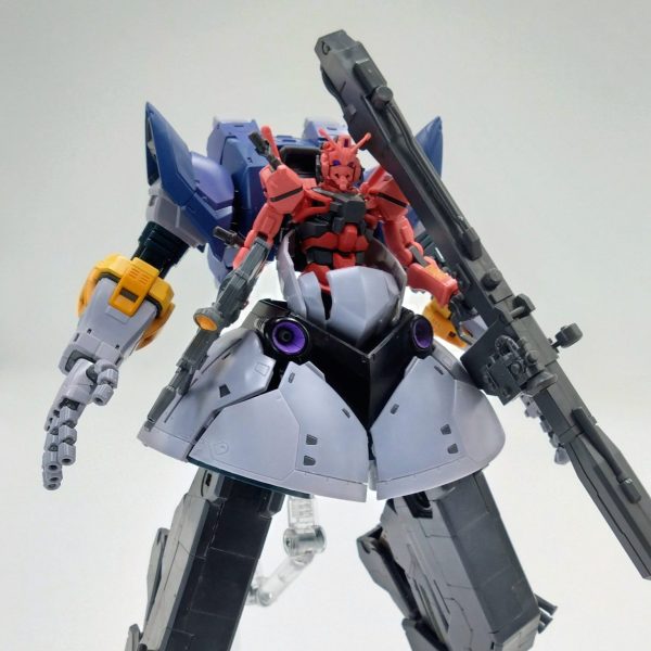 赤いガンダム再販で赤い方作りたいとおもったら妄想が膨らみマミタ(^q^)水中型赤いガンダムとパーフェクト赤いガンダム（1枚目）