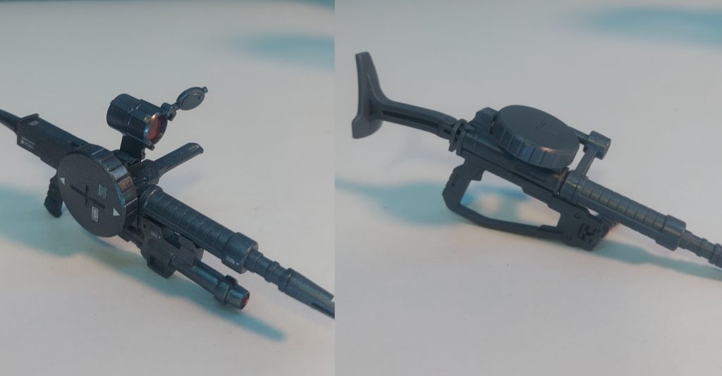 右がノーマル何か旧ザクマシンガンっぽいの(@ ̄ρ ̄@)